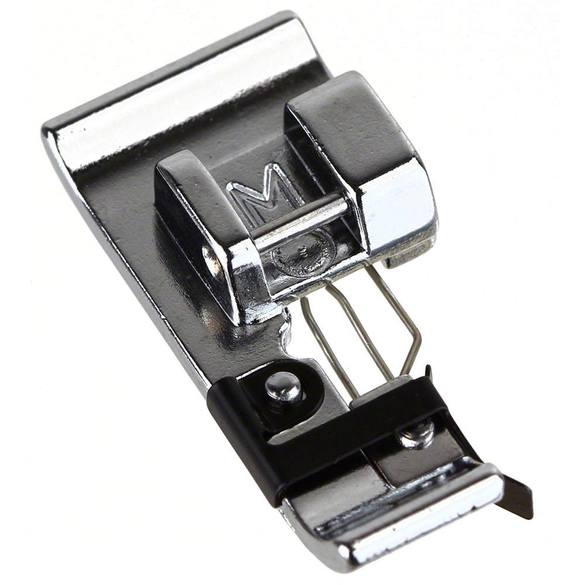 Elna 822808008 | Overcast Foot M | Category B 